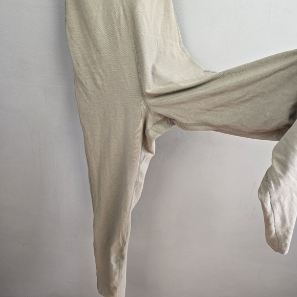 OLD NAVY Powerchill Workout Activewear‎ Jumpsuit Tan Slight Green Womens Size L - Picture 6 of 16